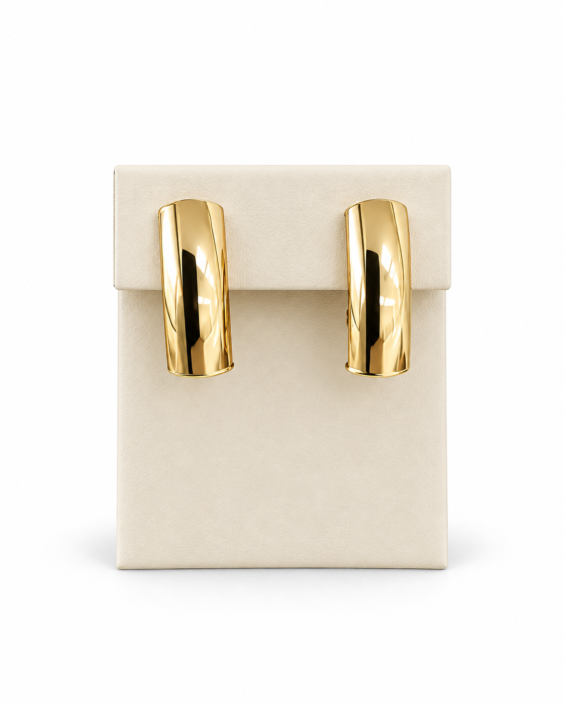 Classic Polished Huggie